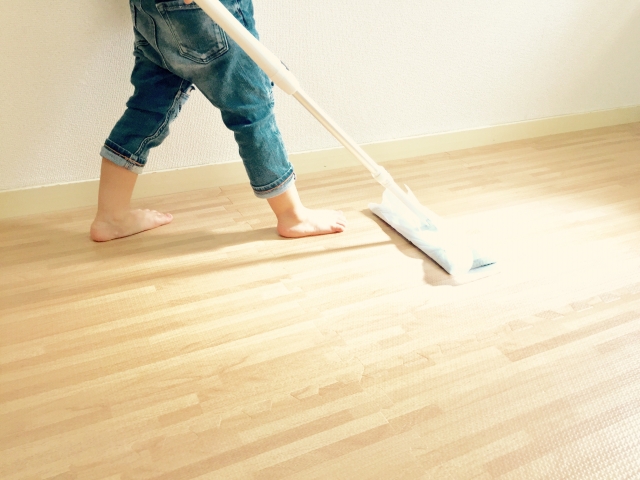 日々の床掃除のコツ3選 効率的にほこりを取り除くには カーサミア For おうち女子 一人暮らし女性向けライフスタイルマガジン